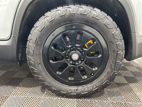 Used 2023 Rivian R1T Adventure image 32