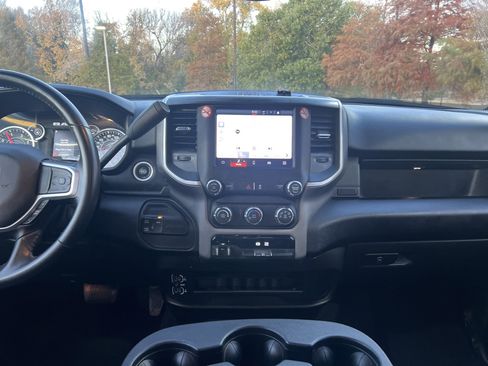 Used 2024 RAM 3500 Big Horn image 27