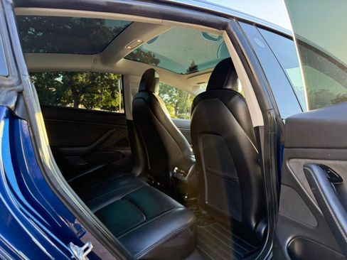 Used 2019 Tesla Model 3 Standard Range Plus image 31