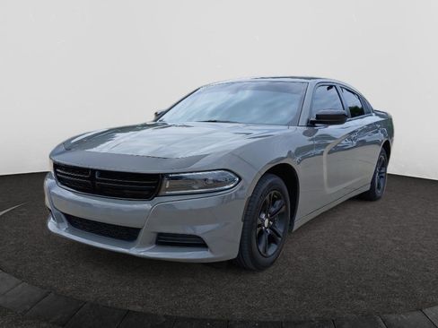 Used 2023 Dodge Charger SXT RWD image 3