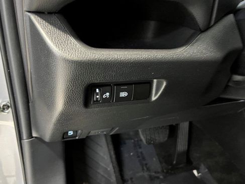 Used 2024 Toyota RAV4 XLE image 33