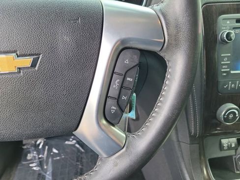 Used 2016 Chevrolet Traverse LT image 16