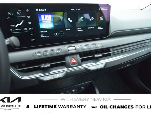 New 2025 Kia K4 EX image 22