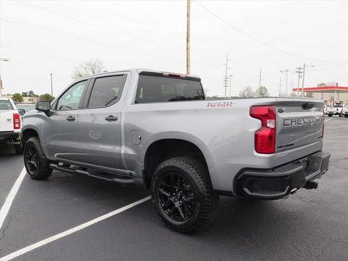 Used 2023 Chevrolet Silverado 1500 Custom Trail Boss w/ LPO, Dark Essentials Package image 5