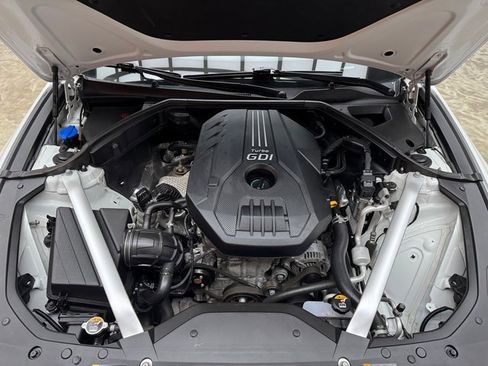 Used 2023 Genesis G70 2.0T image 26