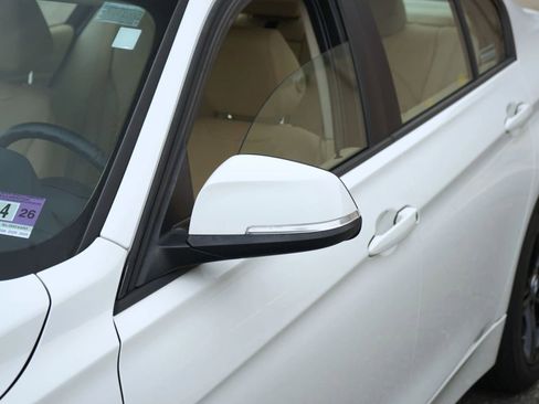 Used 2013 BMW 328i xDrive Sedan image 10