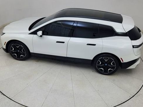 Used 2024 BMW iX xDrive50 w/ Premium Package AWD/4WD image 72