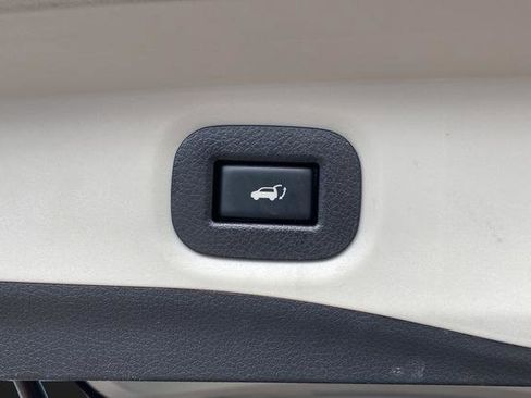 Used 2016 Nissan Rogue SL w/ SL Premium Package AWD/4WD image 27