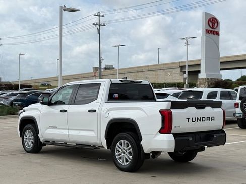 Used 2024 Toyota Tundra SR5 w/ SR5 Convenience Package AWD/4WD image 4