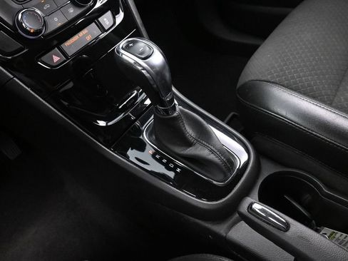 Used 2019 Buick Encore Preferred FWD image 31