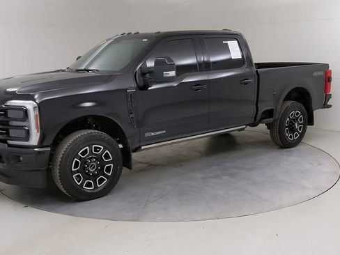 Certified 2025 Ford F250 Platinum AWD/4WD image 21