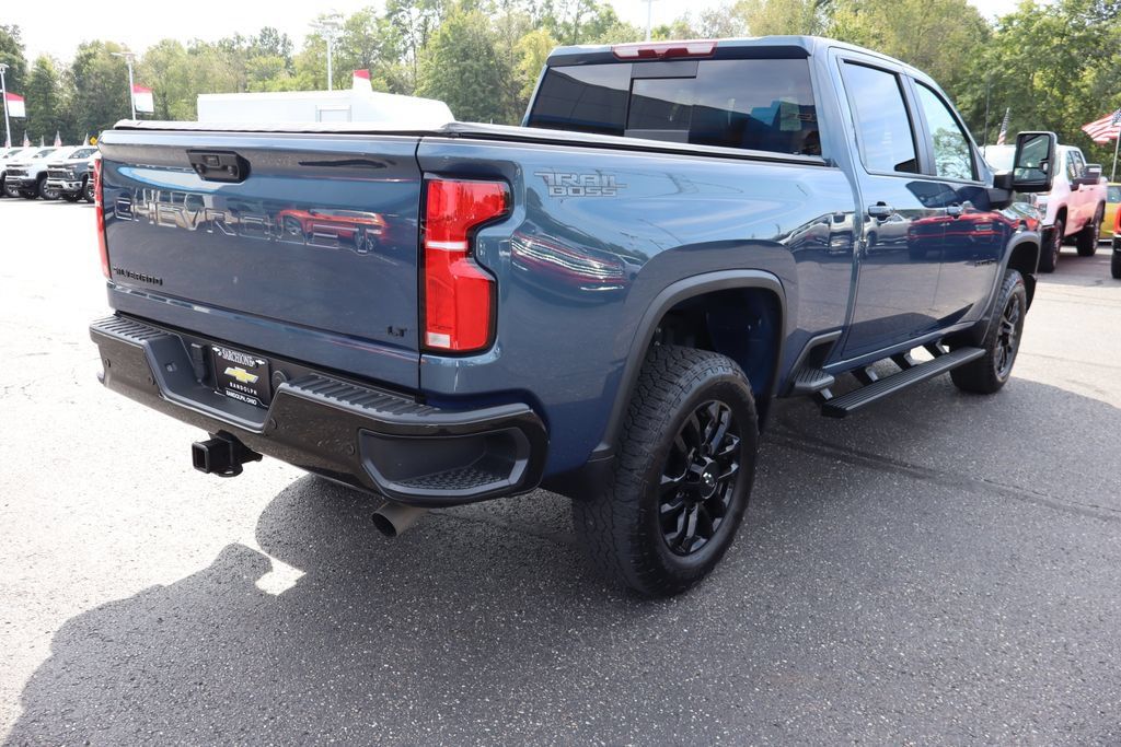Used 2025 Chevrolet Silverado 3500 LT w/ Trail Boss Package AWD/4WD image 27