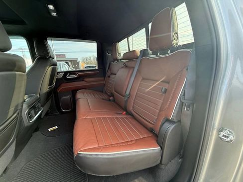 Used 2025 GMC Sierra 2500 Denali Ultimate image 15