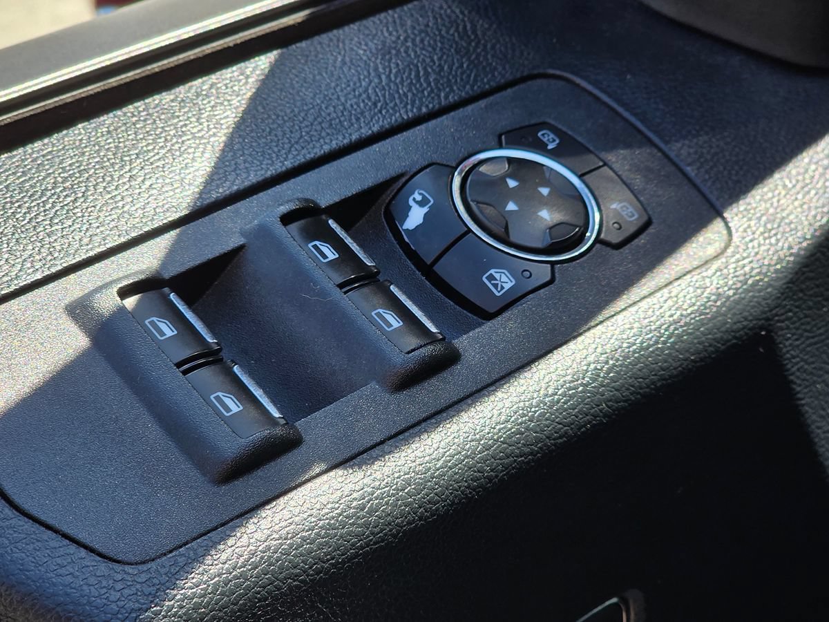 Used 2019 Ford F150 Lariat w/ Equipment Group 502A Luxury AWD/4WD image 30
