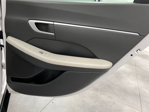Used 2025 Hyundai Sonata SEL FWD image 23