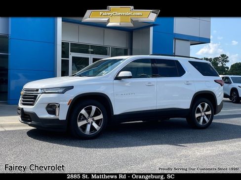 Used 2022 Chevrolet Traverse LT w/ LT Premium Package image 1