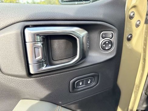 New 2026 Jeep Gladiator Mojave image 18