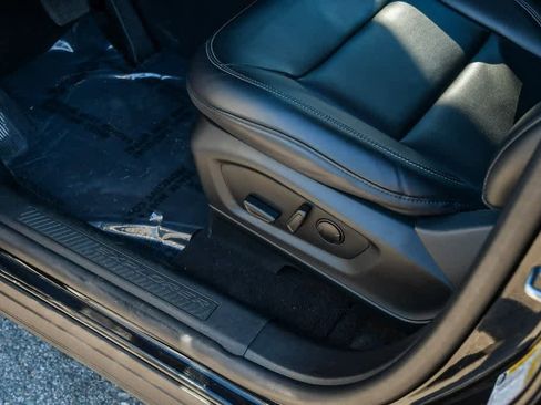 Used 2023 Ford Explorer XLT w/ Equipment Group 202A image 21