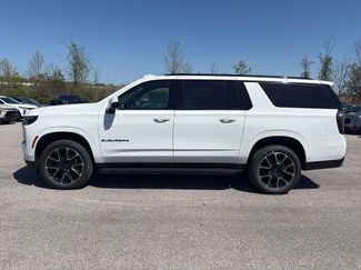 New 2026 Chevrolet Suburban RST AWD/4WD video 2