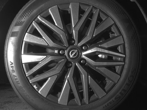 Used 2025 Nissan Altima 2.5 SV image 13