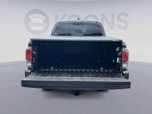 Used 2022 Toyota Tacoma Limited w/ Nightshade Package AWD/4WD image 26