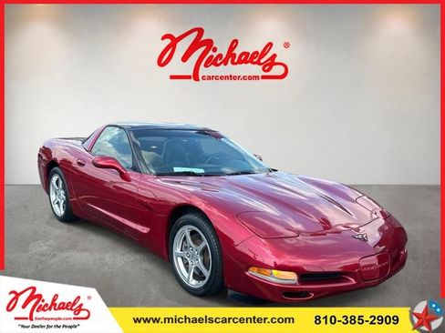 Used 2001 Chevrolet Corvette Coupe w/ Preferred Equipment Group1 RWD image 1