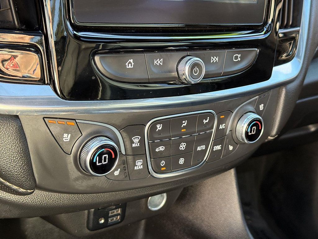 Used 2023 Chevrolet Traverse Premier w/ Redline Edition FWD image 40