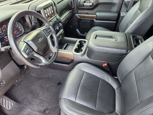 Used 2021 Chevrolet Silverado 1500 LT Trail Boss w/ Convenience Package II AWD/4WD image 5