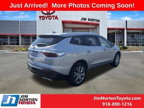 Used 2022 Buick Enclave Essence w/ Experience Buick Package AWD/4WD image 6