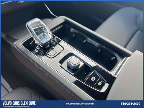 Used 2026 Volvo XC90 B5 Core w/ Protection Package AWD/4WD image 30