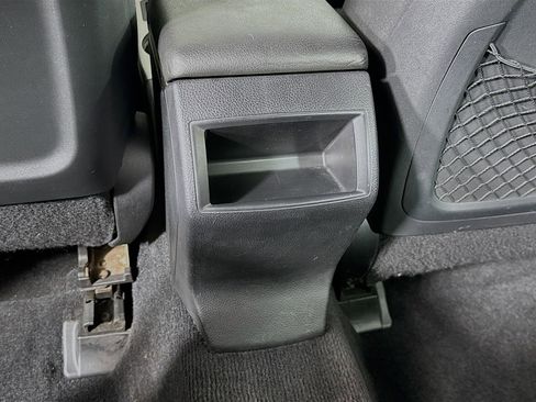 Used 2010 Subaru Outback 2.5i image 27