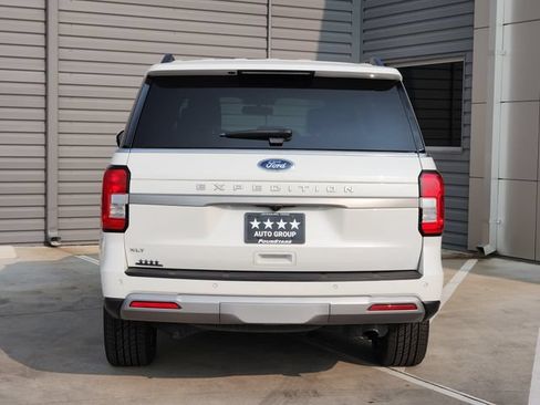 Used 2024 Ford Expedition XLT RWD image 6