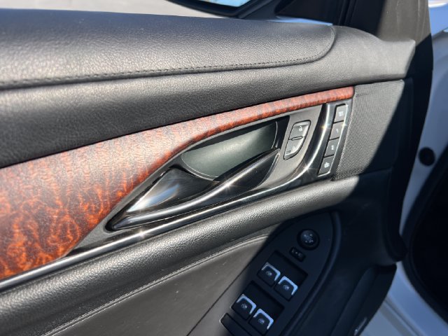 Used 2017 Cadillac CTS Sedan w/ Seating Package RWD image 11