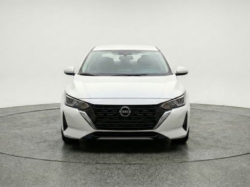 Used 2025 Nissan Sentra SV FWD image 2