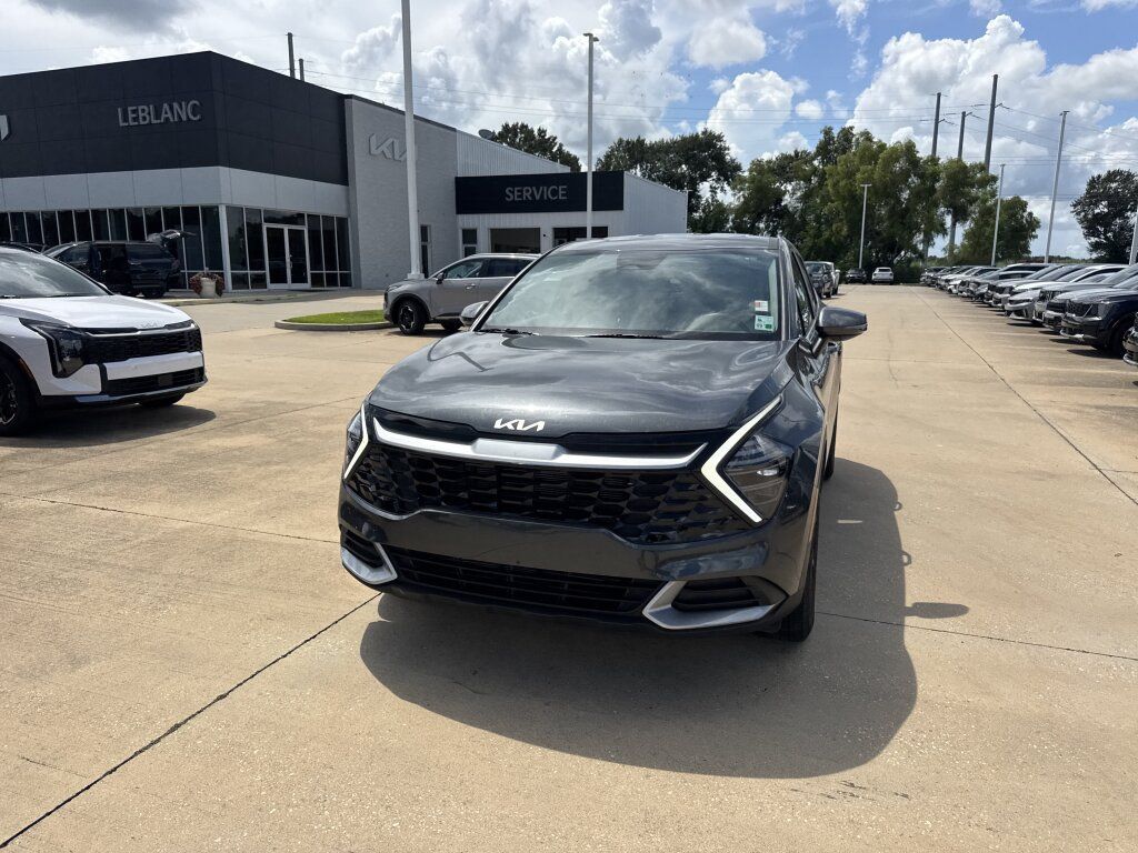 Certified 2024 Kia Sportage EX FWD image 4
