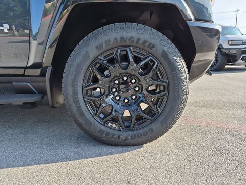 New 2026 GMC Hummer EV SUV AWD/4WD image 14