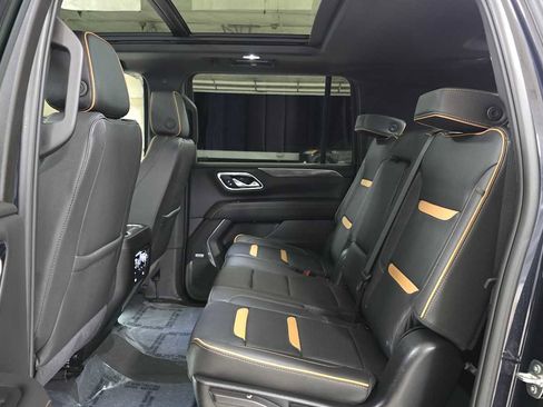 Used 2024 GMC Yukon XL AT4 w/ Technology Package image 16