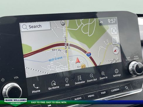 Used 2023 Mitsubishi Outlander SEL image 16