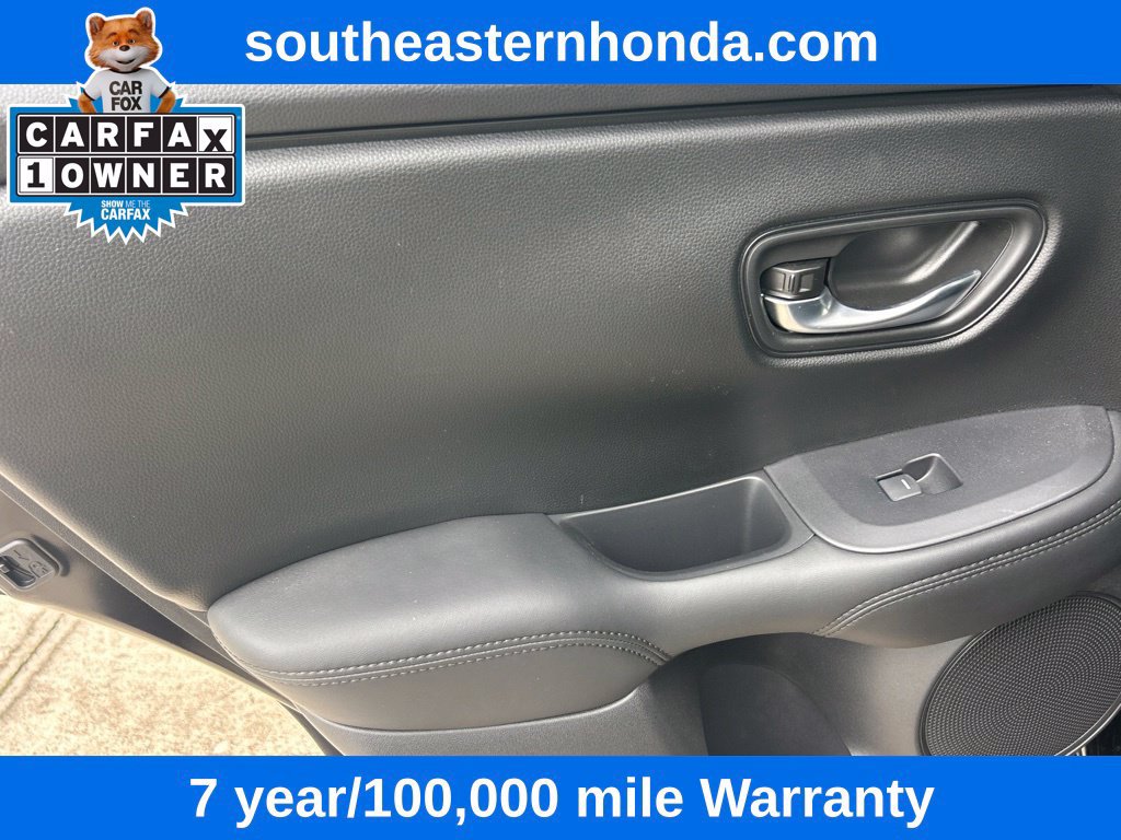 Certified 2025 Honda HR-V LX image 13
