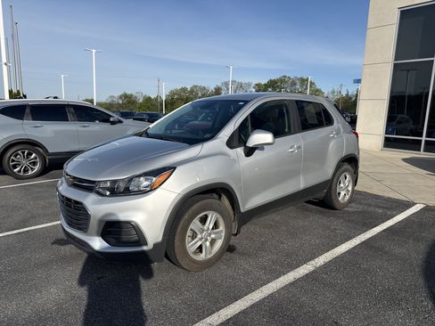 Used 2020 Chevrolet Trax LS w/ Tint and Cruise Package AWD/4WD image 1