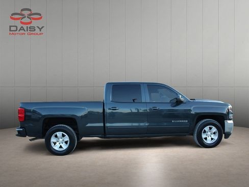 Used 2018 Chevrolet Silverado 1500 LT w/ All Star Edition image 4