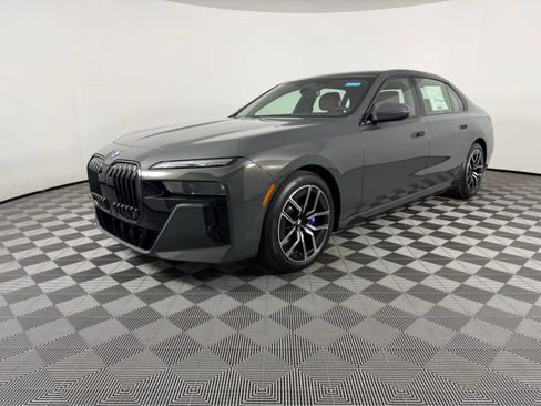 New 2026 BMW 760i xDrive w/ Executive Package image 7