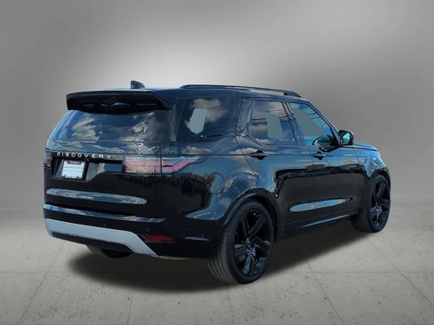 Used 2024 Land Rover Discovery Metropolitan Edition image 6