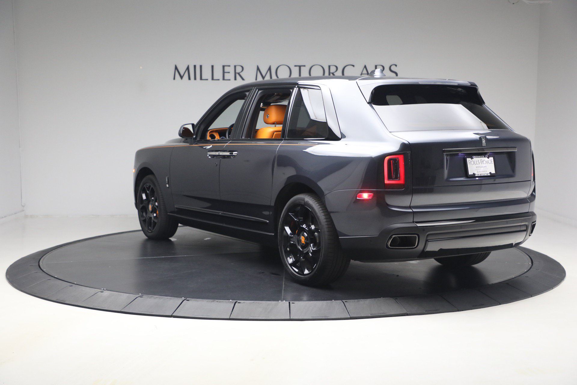 Certified 2024 Rolls-Royce Cullinan Black Badge w/ Driver's Package AWD/4WD image 7