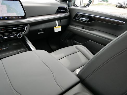 New 2026 Chevrolet Tahoe Z71 w/ Z71 Off-Road Package AWD/4WD image 15