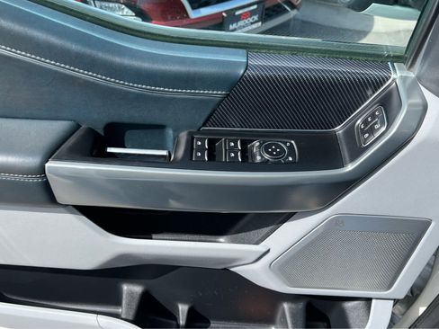 Used 2023 Ford F150 Limited image 31