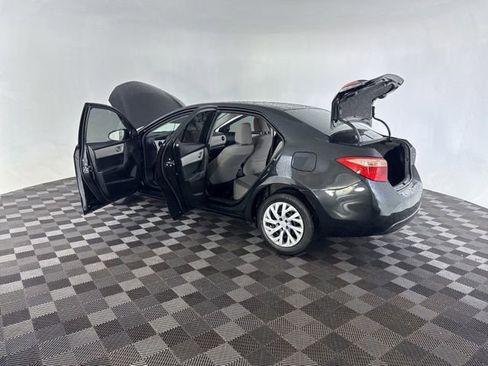 Used 2017 Toyota Corolla LE w/ Carpet Mat Package (TMS) FWD image 20