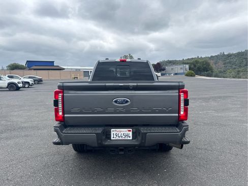 Used 2024 Ford F250 XLT w/ XLT Premium Package AWD/4WD image 6