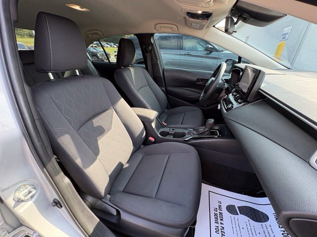 Used 2024 Toyota Corolla LE FWD image 24