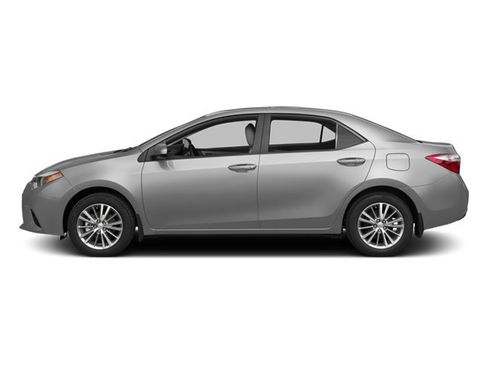 Used 2014 Toyota Corolla LE FWD image 3